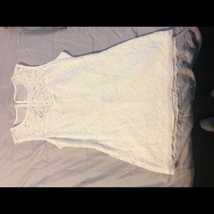 Woman’s tank top/shirt